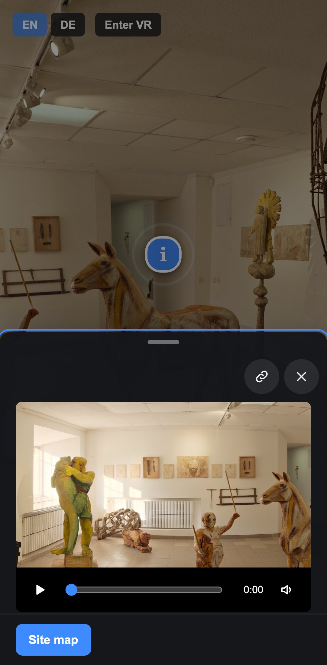 Die Videokarte als Bottom Sheet auf dem Smartphone, mit eigener Wiedergabe-, Stummschalt- und Positionssteuerung.